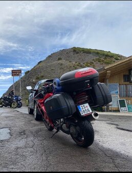 Honda VFR 800 RC46 - 3