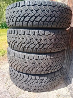 225/65R17 - 3