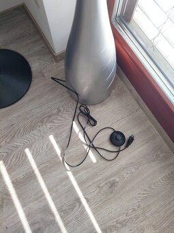 Designová stojací lampa stříbrná - 3