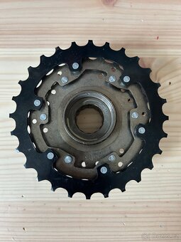 Prodám Šroubovací vícekolečko SHIMANO MF-TZ500-6 - 3
