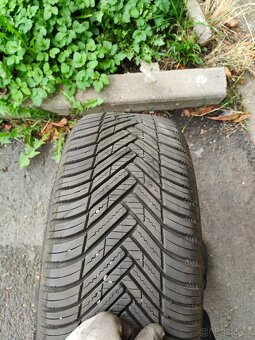 Hankook Kinergy 4s2 - 225/45/17 - celoročky - 3