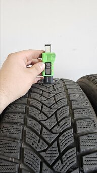 Zimní pneumatiky 215/55/17, Dunlop, DOT2223 - 3