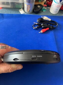 Přenosný CD přehrávač/discman KLIM NOMAD Bluetooth, TF karta - 3