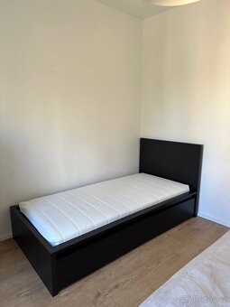 Postel Ikea Malm - 3