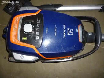 bezsáčkový vysavač tesco ,velký sací výkon 1600w za 1000kč - 3