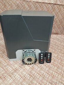 Pohon pro posuvné brány do 1000kg s wifi ovládáním - 3