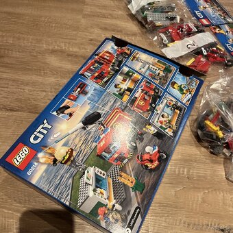 LEGO CITY: Záchrana hasičů v burger baru (60214) - 3