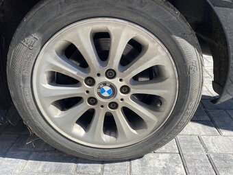Pneumatiky s diskama original BMW 16 letni 4 kusy - 3