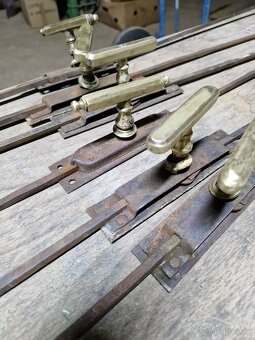 Mosazné kliky na okna - 3