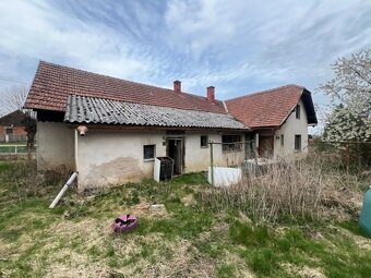 K prodeji RD v obci Sekeřice čp. 60, 5575 m2. - 3