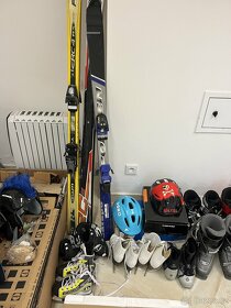 Zimní  sportovní potřeby - lyze, boty, brusle, přilby… - 3