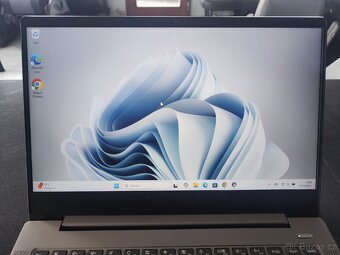 Business notebook Lenovo IdeaPad S540 celokovový - 3