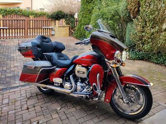 Harley Davidson Ultra Glide CVO 2014 - 3