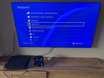 PS4 Pro 1Tb + 2x ovladač + hry - 3