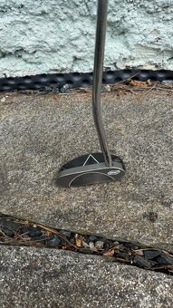 Prodám putter YES C-GROOVE model Victoria cena 2990,- - 3