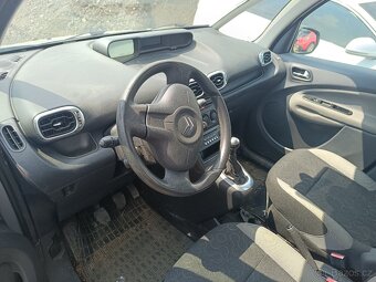 Citroen C3 Picasso 2010 1.4 16V 1.6 HDI - 3