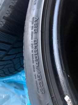 Zimní pneumatiky Dunlop 235/45/R18 - 3