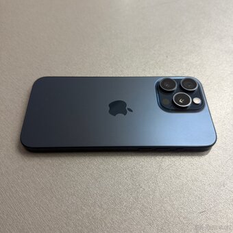 iPhone 15 Pro Max 256GB modrý titan, 12 měsíců záruka - 3