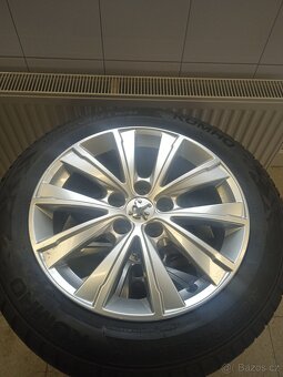 Kola Peugeot 308 - 3