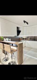 2kk 61 m2 zahrada 25 m2  + garaž + komora - 3