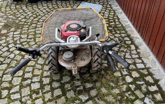 SEKAČKA DAKR PANTER - 3