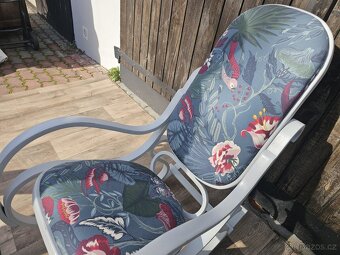 Houpací relaxační křeslo - 3