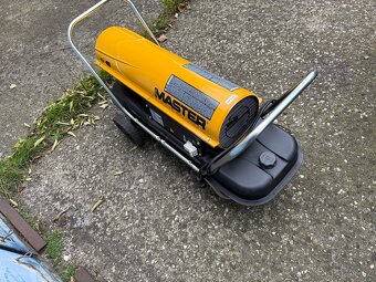 Naftové topidlo Master TOP STAV + termostat Čtěte - 3