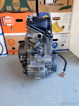 Motor ktm 690 Duke - 3