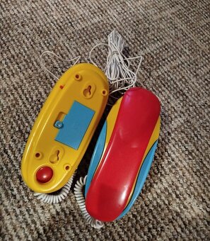 Drátové telefony - 3