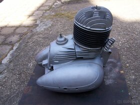 Motor JAWA 250 typ 353 kývačka - 3