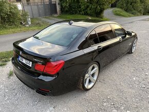 BMW F02 760Li V12 biturbo - 3