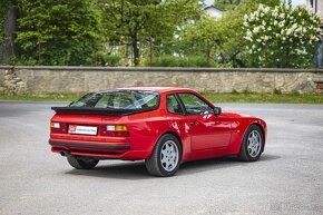 Porsche 944 Turbo - 3