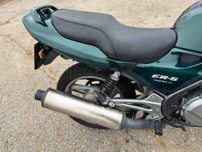 Kawasaki ER5 500 - 3