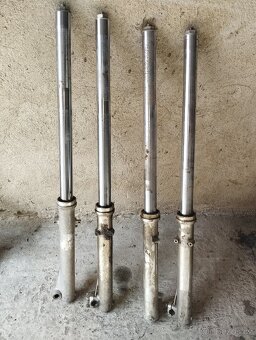 Díly Yamaha XT550 - 3