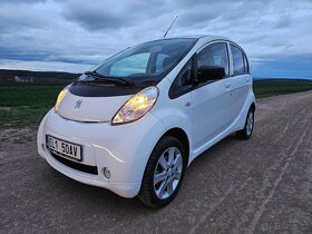 Elektromobil Peugeot ION - 3