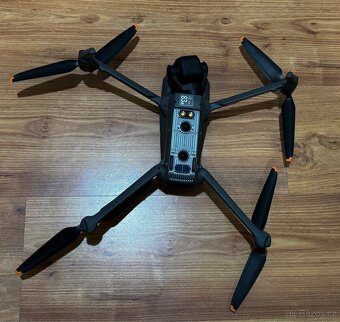 Dron DJI Mavic 3 - 3