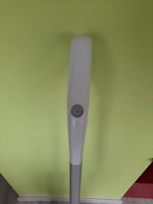 Prodam podlahovy cistic aku s rotacnimi valecky - 3