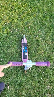 lehká dětská skládací koloběžka Micro - 3