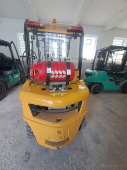 Vysokozdvižný vozík Caterpillar GP25N - 3