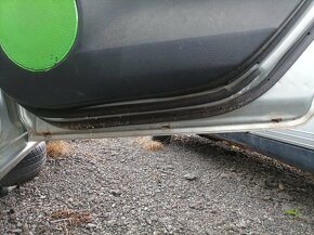 Pravé zadní dveře Mazda 6 sedan 2002-2008 - 3