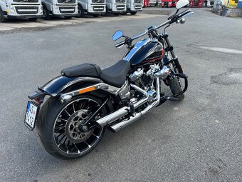 Harley Davidson Breakout 117 - 3
