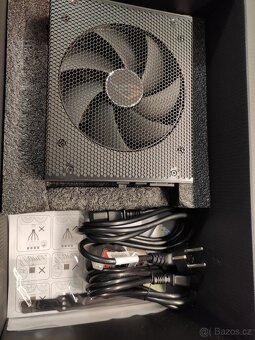Asus Rog strix 1000G aura - 3