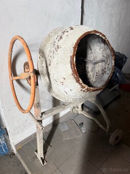 Stavební míchačka 220v - 3