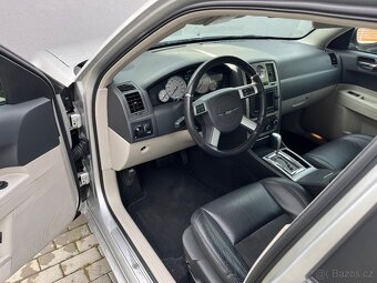 Chrysler 300c SRT8.    1.majitel - 3