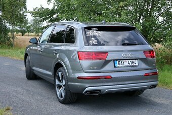 Audi Q7, 3,0TDI, 200 kw, 7 míst - 3