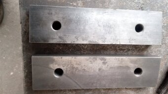 Sklopně otočný svěrák 160 mm - 3