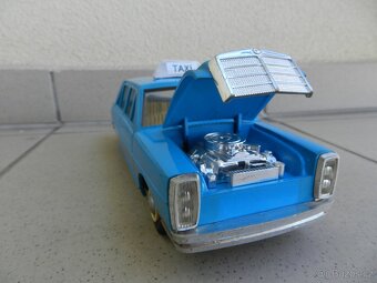 MERCEDES 250 - TAXI - ITES r. 1972 ČSSR - - 3