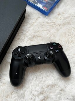 PlayStation 4 Slim 1TB - 3