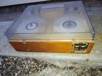 Magnetofon Tesla B588 mono - 3