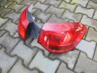 Opel astra J rok 2012 díly - 3